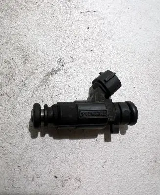 Audi A8 S8 D3 4E Fuel injector 0280156180