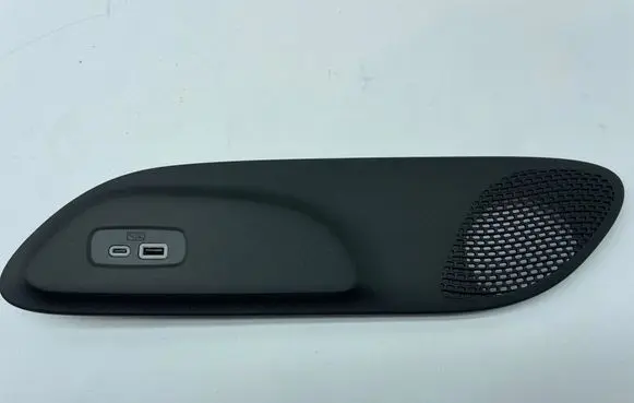 Chrysler Pacifica USB control unit 68422663AC 68422663 0727202
