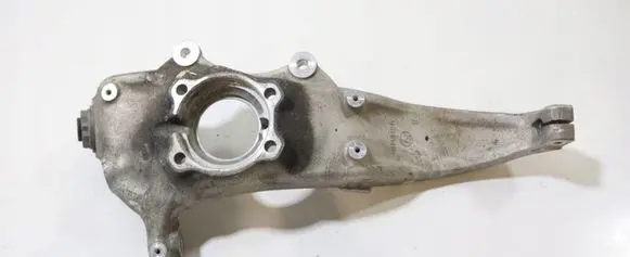BMW 5 G30 G31 Front wheel hub 688438601