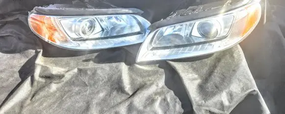 Volvo V70 Headlights/headlamps set 31214348 31214347