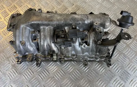 Opel Astra J Intake manifold 700997160 8973858235 1129220226