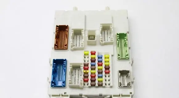 Ford Focus Fuse module DM5T14014DCA