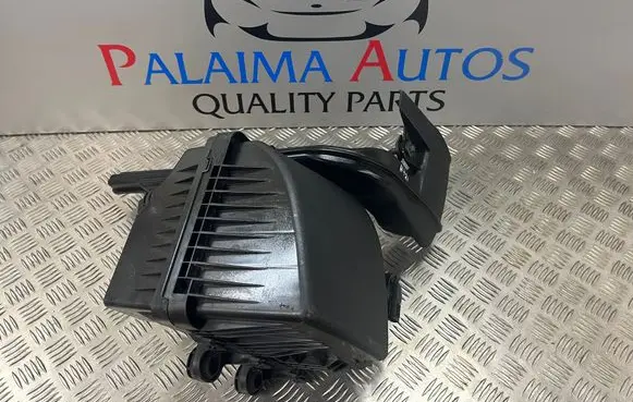 Mazda CX-5 Air filter box SH01133AY