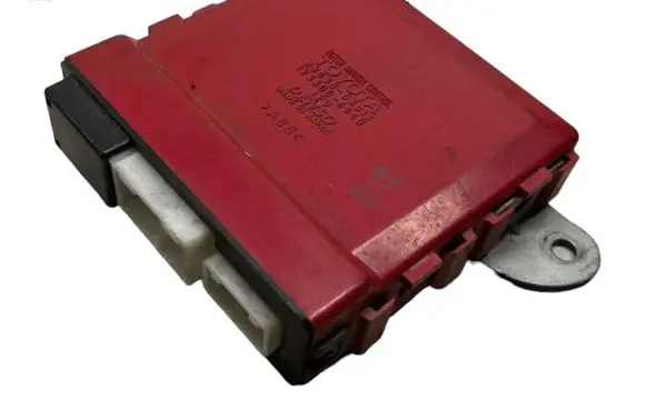 Lexus IS 220D-250-350 Door control unit/module 1233006840