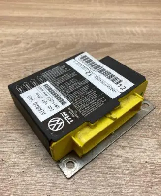 Volkswagen PASSAT B6 Airbag control unit/module 3C0909605M 391125