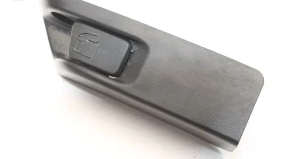 Toyota Prius (XW30) Fuel cap release pull handle 