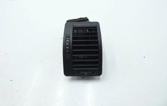 Skoda Octavia Mk2 (1Z) Dashboard side air vent grill/cover trim 1Z0819702A 2705