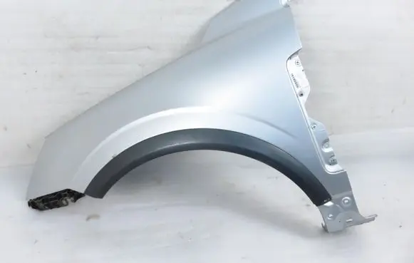 Opel Antara Fender