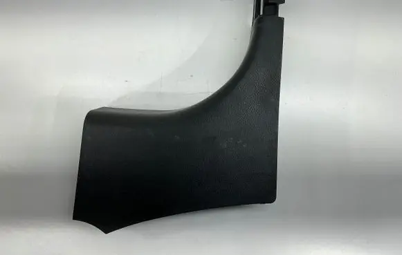 Foot area side trim