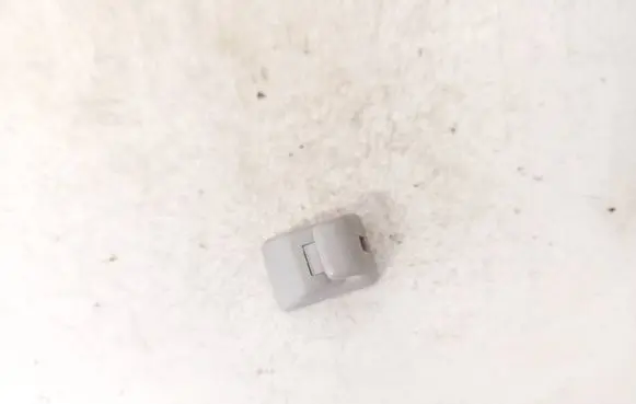 Sun visor clip/hook/bracket