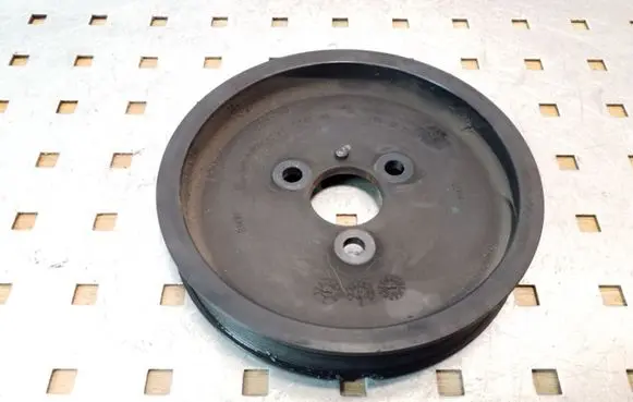BMW 5 E60 E61 Power steering pump pulley 32417787106