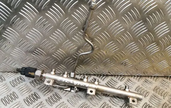 BMW 3 E92 E93 Fuel main line pipe 7562474 7537319