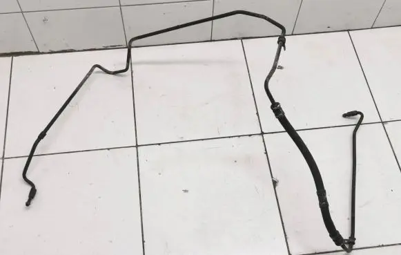 Volvo XC70 Power steering hose/pipe/line 9492788