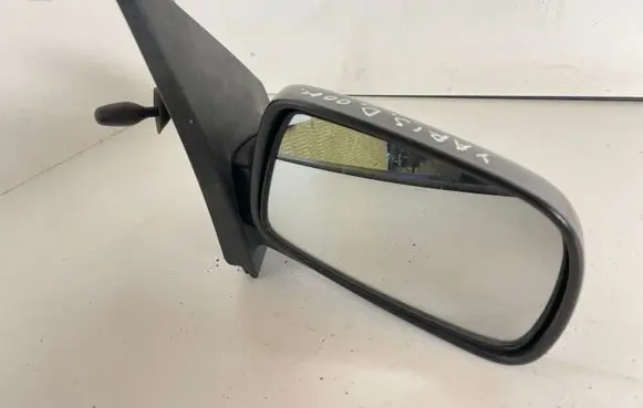 Toyota Yaris Manual wing mirror 