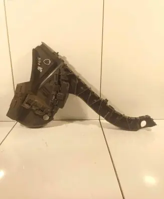 Volvo XC70 Rear bumper mounting bracket 30678703