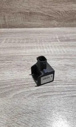 Volvo V70 Airbag deployment crash/impact sensor 8691735 04VV472