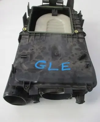 BMW 2 Active Tourer U06 Air filter box A6510940520