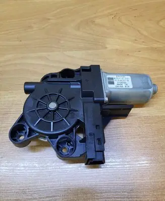 Volvo S80 Front door window regulator motor 970713101