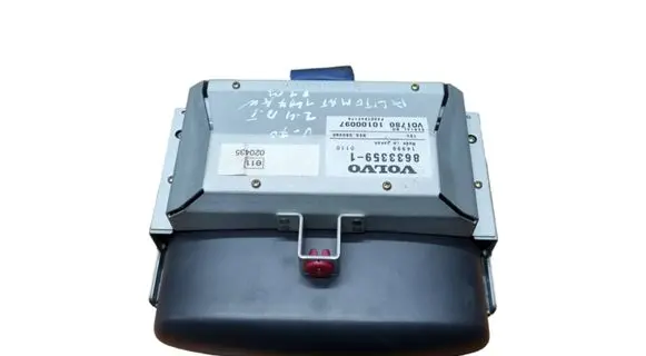 Volvo V70 Screen/display/small screen 86333591 V01780 10100097