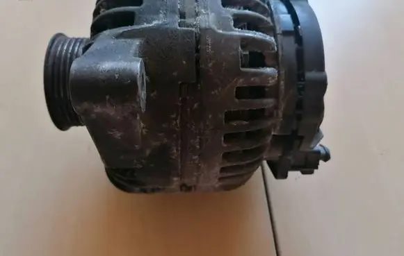 Audi A4 S4 B6 8E 8H Generator/alternator 078903016S