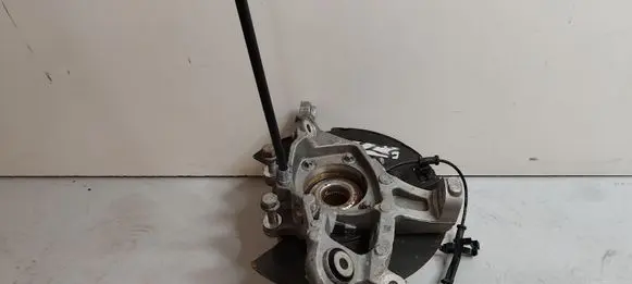 Dodge Challenger Rear wheel hub 9592AF