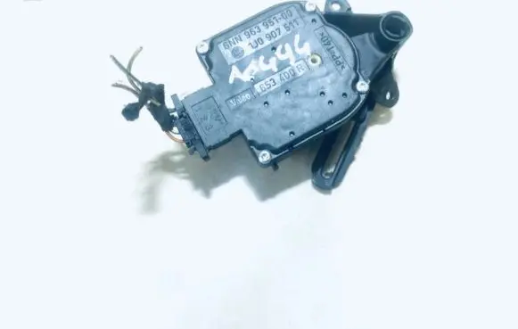 Volkswagen New Beetle Air flap motor/actuator 6nn963951 1j0907511