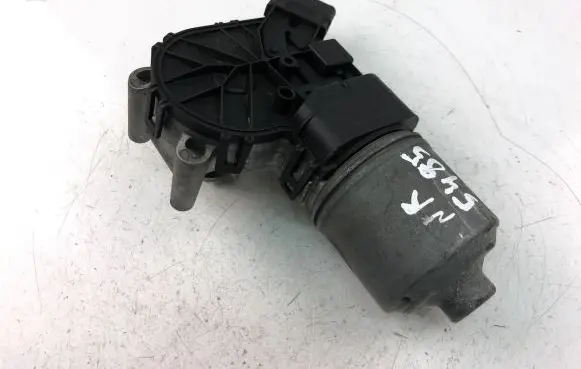 Peugeot Partner Wiper motor 0390241621