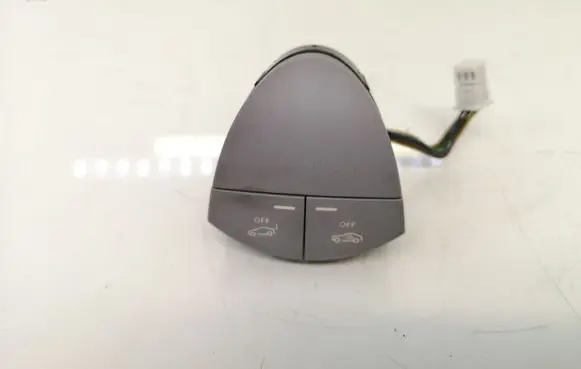 Mercedes-Benz E W211 Alarm switch A2118213151 8702533021