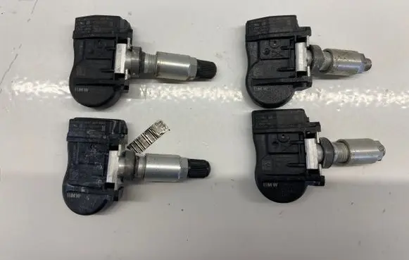 BMW X1 F48 F49 Tire pressure sensor 6855539 A2C37966401
