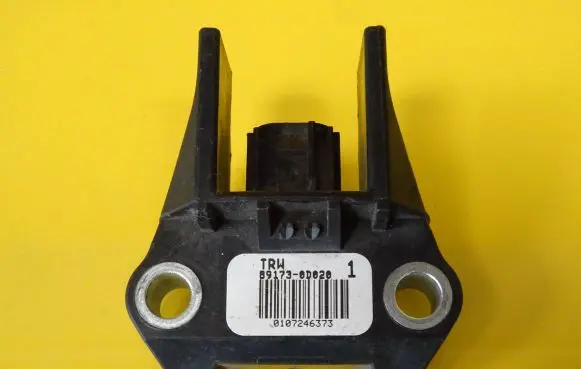 Toyota Yaris Airbag deployment crash/impact sensor 89173-0D020
