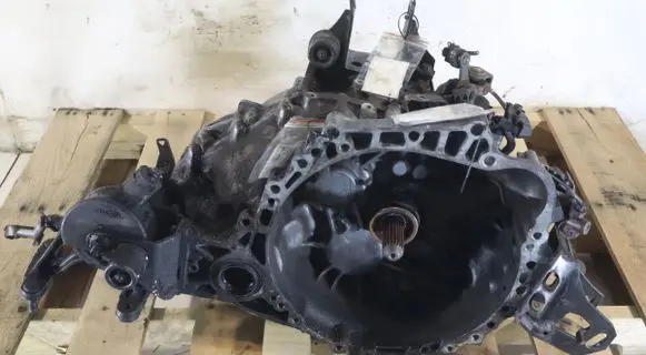 Toyota Auris 150 Manual 6 speed gearbox 251502K