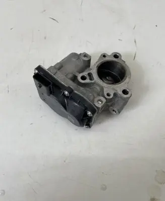 Renault Trafic III (X82) EGR valve 147100361R