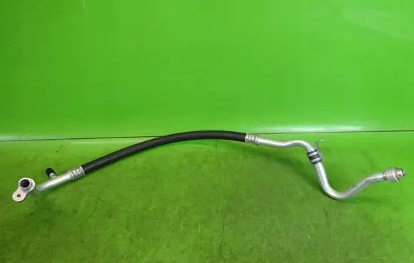 Infiniti QX30 Air conditioning (A/C) pipe/hose