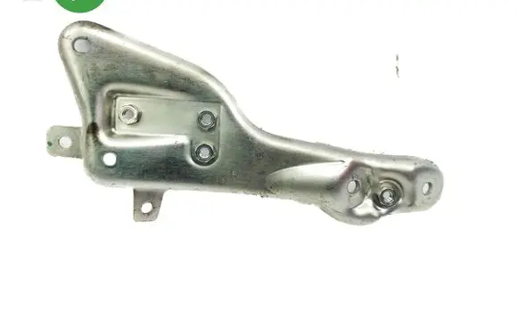 Mercedes-Benz B W246 W242 Engine mounting bracket A6510901041