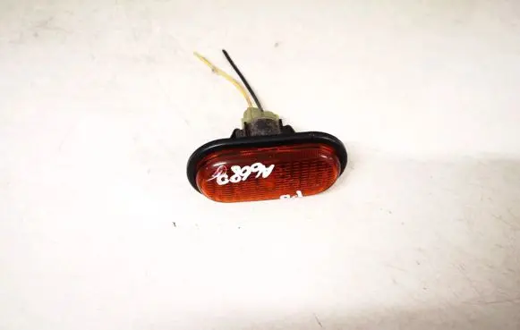Renault Scenic I Front fender indicator light 6r0142789