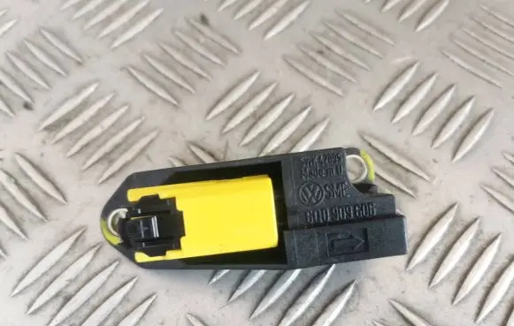 Volkswagen Multivan T5 Airbag deployment crash/impact sensor 6Q0909606