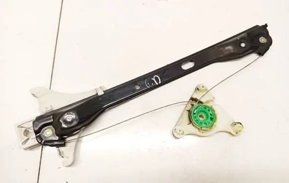 Volkswagen PASSAT B6 Sliding door window regulator with motor 