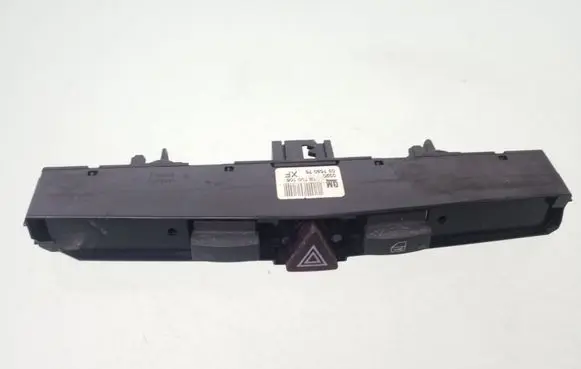 Opel Zafira B Hazard light switch 13100105