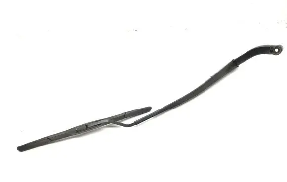 Toyota RAV 4 (XA50) Windshield/front glass wiper blade 