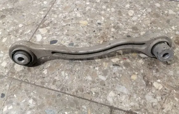 Mercedes-Benz E W212 Rear upper control arm/wishbone 20402