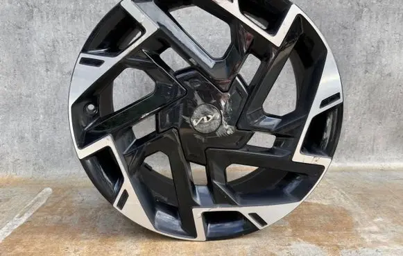 KIA Sportage R19 alloy rim 
