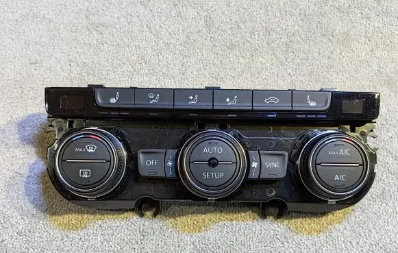 Volkswagen Golf VII Climate control unit 5G0907044R