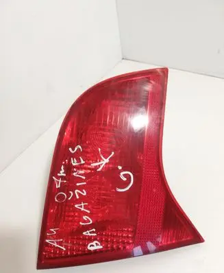 Audi A4 S4 B7 8E 8H Tailgate rear/tail lights 8E9945093