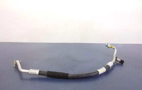 KIA Ceed Air conditioning (A/C) pipe/hose 97762-J7300