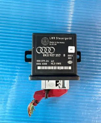 Audi A4 S4 B8 8K Light module LCM 8K0907357B 00040308 00837924