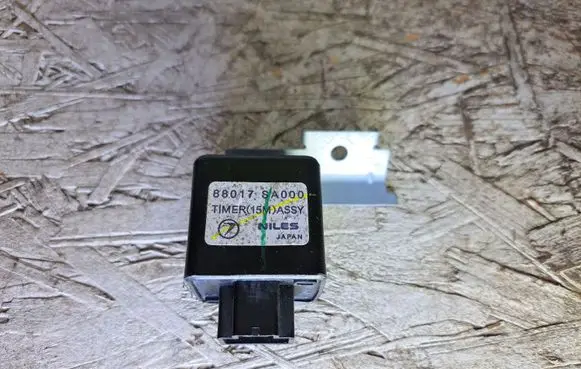 Subaru Forester SG Interior lighting relay 88017SA000
