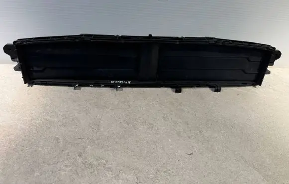 Porsche Macan (95B) Intercooler air guide/duct channel 95B121615C-KPD44