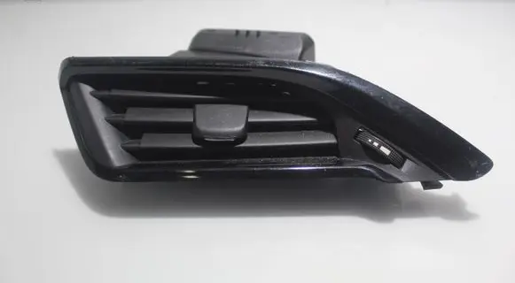 Peugeot 208 Dashboard side air vent grill/cover trim
