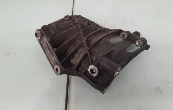 BMW 5 F10 F11 A/C compressor mount bracket 7585167 64557585167