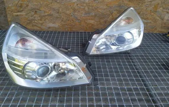 Renault Laguna II Headlights/headlamps set 8200394706